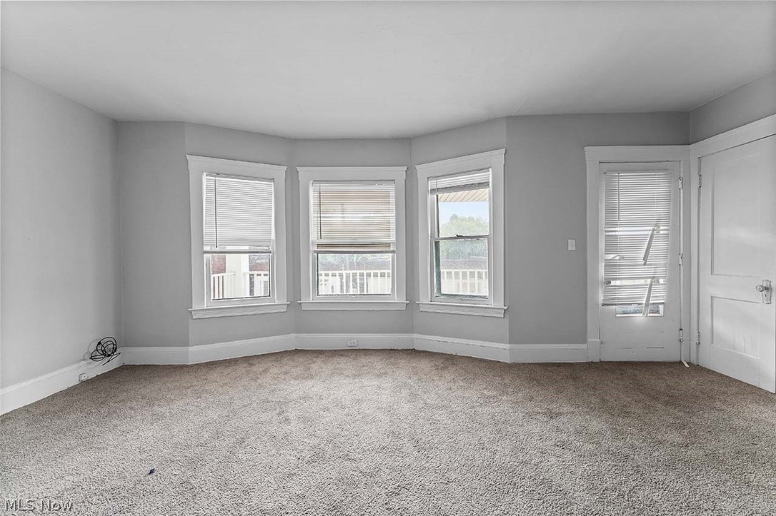 Myers & Schneiders - Residential Lease