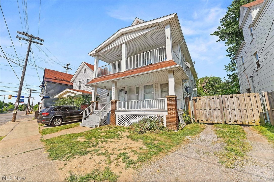 Myers & Schneiders - Residential Lease