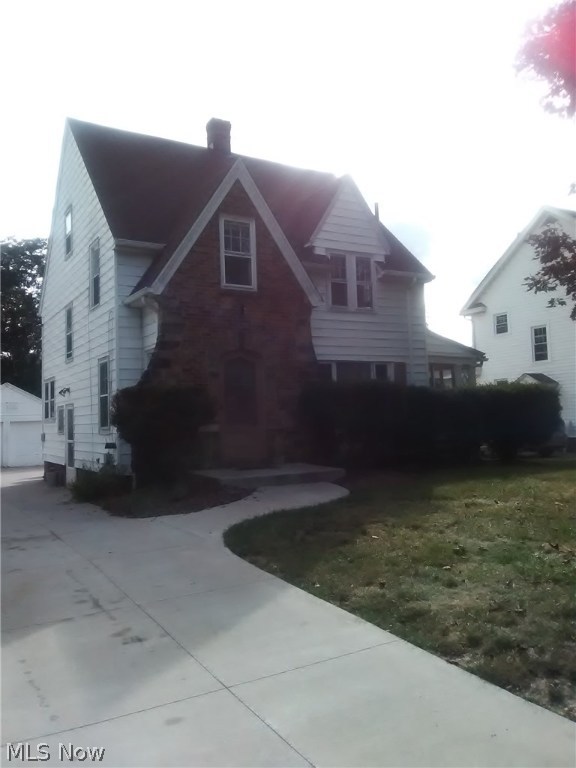 Lovely Colonial for rent in beautiful Cuyahoga Falls. 3 spacious bedrooms, 1.5 baths, eat-in kitchen, living room, dining room, sunroom, large basement with washer/dryer hookup and utility sink, 2 car garage, and nice-sized yard. Lots of charm including original wood trim, built-in linen drawer, and a cedar closet. What more could you ask for? Hardwood floors in DR, LR, BRs. Convenient to shopping, highways, and parks. No pets, indoor smoking, or Section 8. Tenant pays all utilities and takes care of lawn and snow. All adult applicants must apply online, where we screen for credit, criminal, and eviction history.