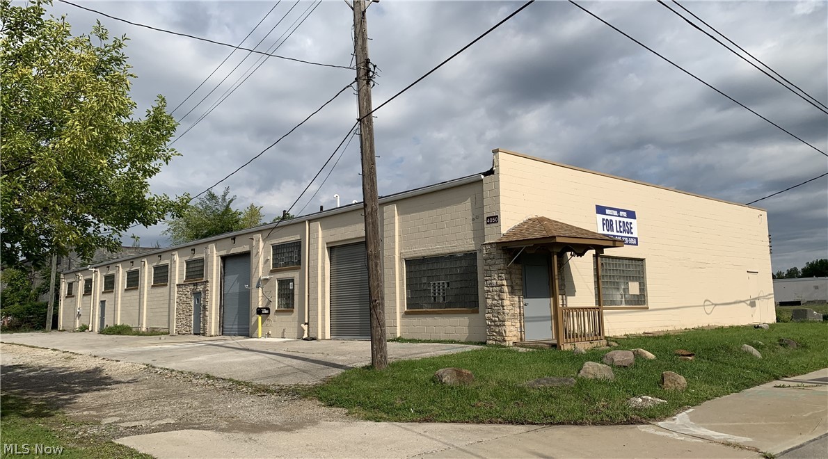Great location for Auto Repair, Storage and Retail. 4 shops with rollup doors, 8 offices, 2 baths and kitchen.

Shops have 14' ceilings, concrete floors, and block walls.
Lighting is LED and glass block.

Shop 1 and 2 together are 60' x 30', separated by 10' x 10' openings.
42" man door and 10'8" x 11'6" high roll-up door. 10' x10' opening to shop 3.

Shop 3 is 40' x 30'.
Floor drain and water tap.
Central Gas furnace. Insulated ceiling
10' x 12' high electric rollup, man door to offices
10' x 10' sliding door to shop 1
Bath has sink, toilet room, and tub shower

Shop 3 Elevated Offices have HVAC and insulation
15' x 20' room has 2 offices with 14 receptacles
10' x 13' room with window.

Shop 4 is 40' x 30'
10 x 10' electric rollup door with remote and 42" man-door
Floor drain and Reznor heater.
Door to kitchen, bath and offices

Shop 5 is 30' x 90'
Front  is concrete but rear is gravel.
10' x 10' roll up door and man-door.
Lighting is 6 glass large block windows, and 6 floodlights
Two 4 ton Lifts spans shop.
3 and single phase meter sockets.
Door to kitchen, bath and offices.


Central Offices have elegant wood trim, tile flooring and glass block lighting.
Entry is 3.5 ' door. Hallway connects 6 offices, 3 shops, kitchen and bath.
Lobby is 16' x 16' with security monitor.

Break Room is 14' x 10' with track lighting and high ceiling.

Long office is 29 ' x 12' with dropped ceiling and exterior entry.
Lighting is glass block plus 8 fluorescents and 2 recessed cans.
Door to shared kitchen and bath.

Conference Room is 20 x 12 with a French doors and vaulted ceiling.
Features 8 recessed can lights and a chandelier.
Quiet room away from exterior walls.

Shop 4 Office is 13' x 16' and quiet, steps from Shop 4.

Maintenance room 10' x 13' with stairs to furnace room in attic.

Kitchen has sink and cabinets.
Attic has 20 gal water heater shelf for DVD security system.

Half bath by kitchen has toilet and sink.
