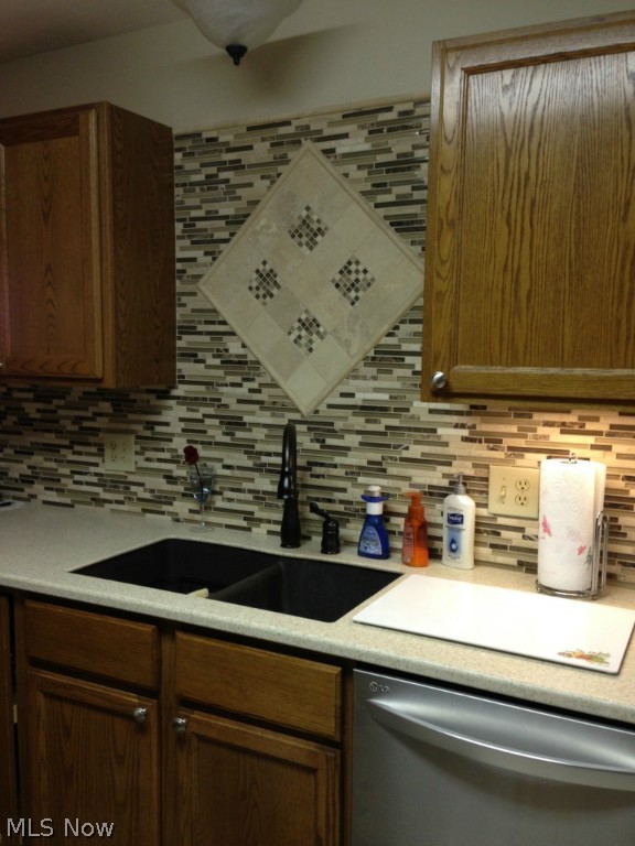 Villas/Buckingham Gate Condo P - Residential