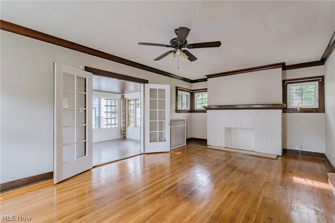 Crestwood - Residential