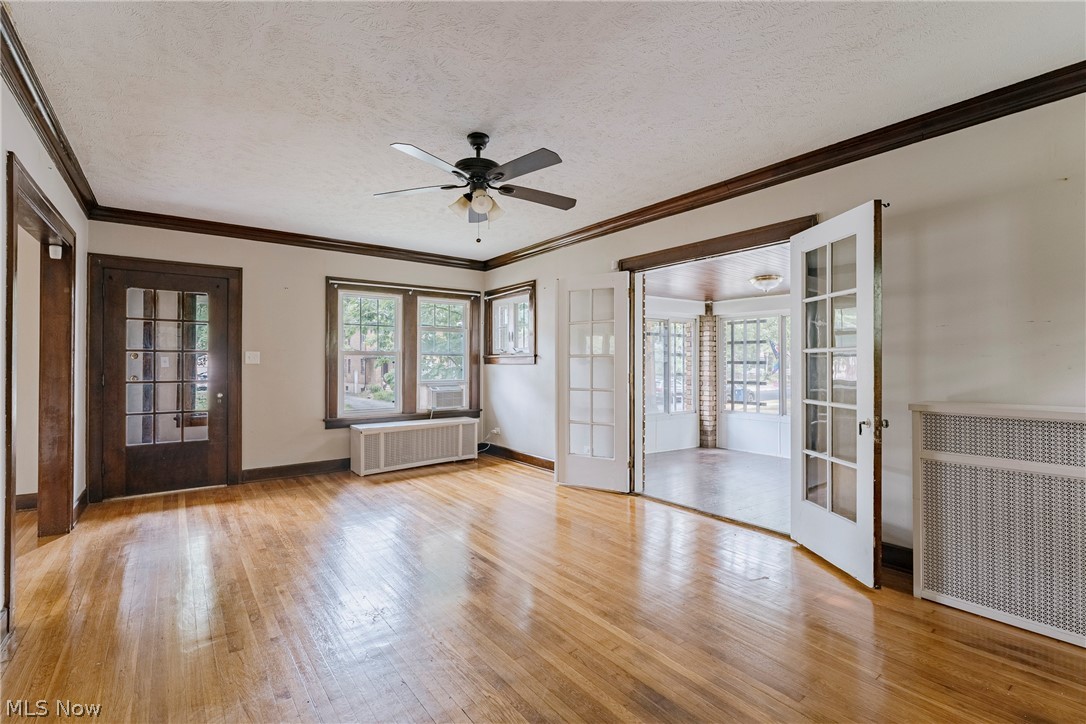 Crestwood - Residential