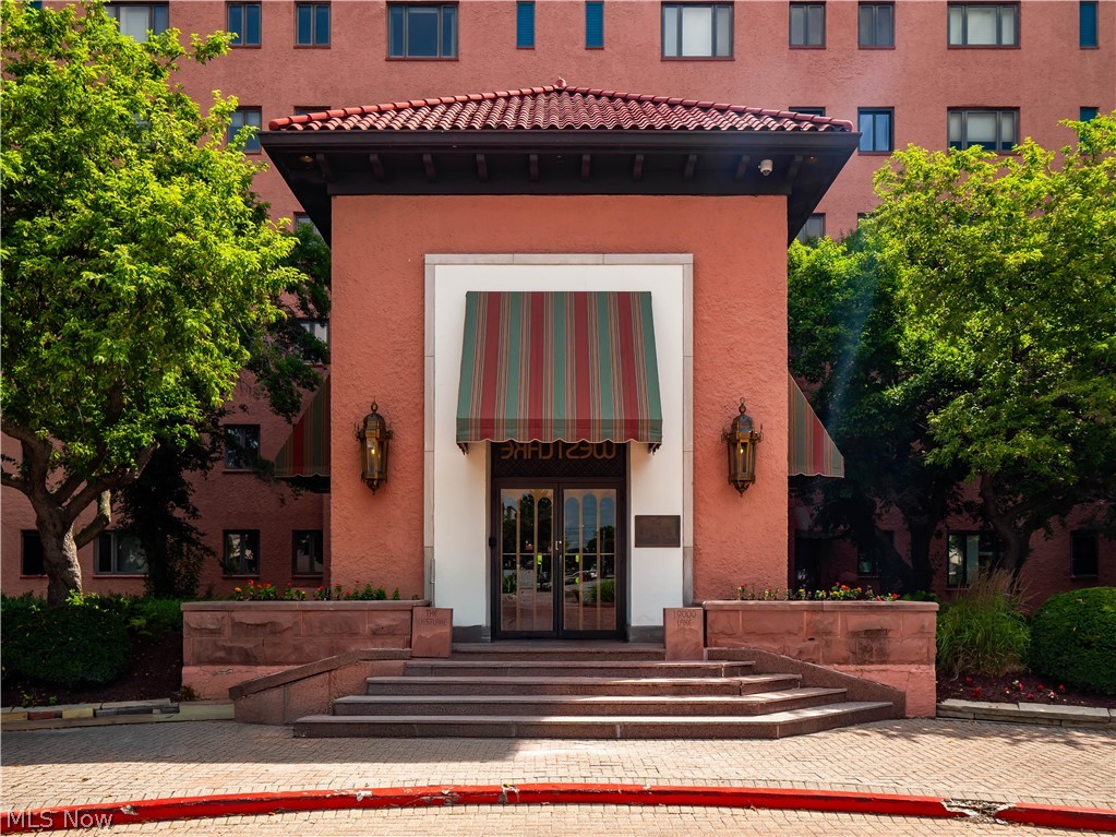 Westlake Condo - Residential