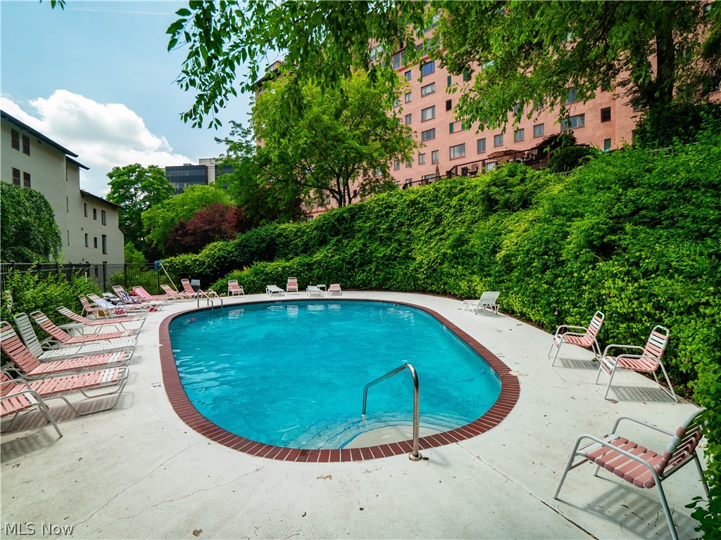 Westlake Condo - Residential