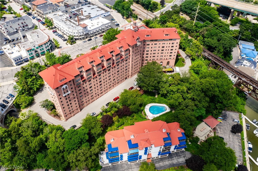 Westlake Condo - Residential
