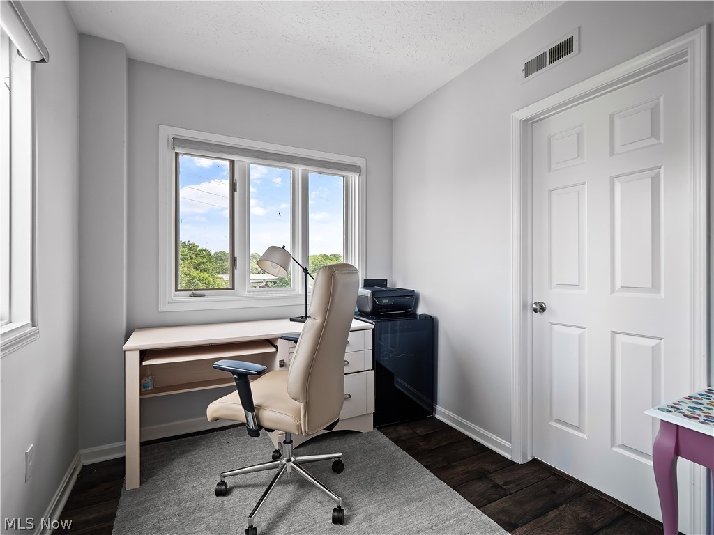 Westlake Condo - Residential