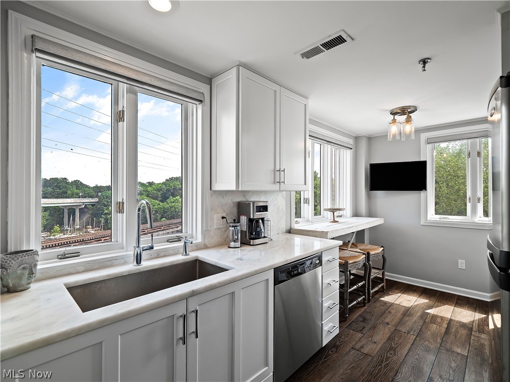 Westlake Condo - Residential