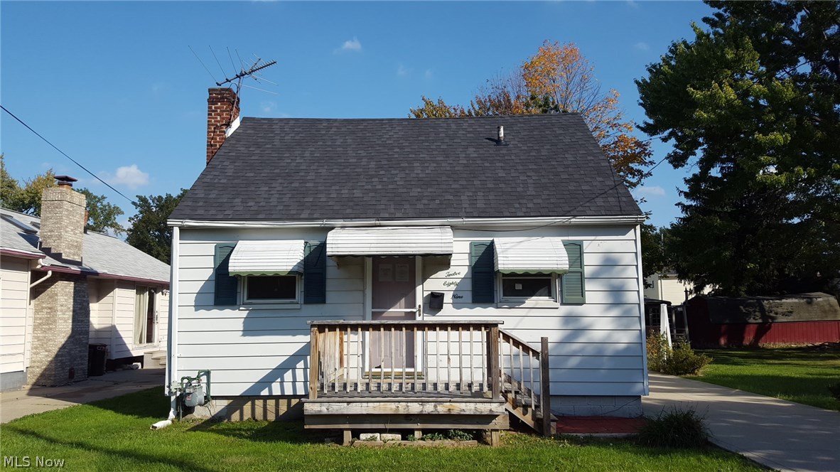 2 bedroom, 1 bath home with a front stoop,deck in the back, and utility/laundry room.  Schedule your showing today! Property is HUD owned and is being sold in its "as-is" condition. It is FHA "IE" which means it can be FHA financed (Insured with Escrow). Please visit SageAcq and HudHomeStore websites for more info and property disclosure data (like LBP, PCR, Radon, Mold, etc)! **Note: Seller to order POS inspections. Buyer to assume any and all Point of Sale (POS) violations. Should seller not reimburse listing brokerage for cost of POS then buyer will do so as part of closing. Property passed dye test.