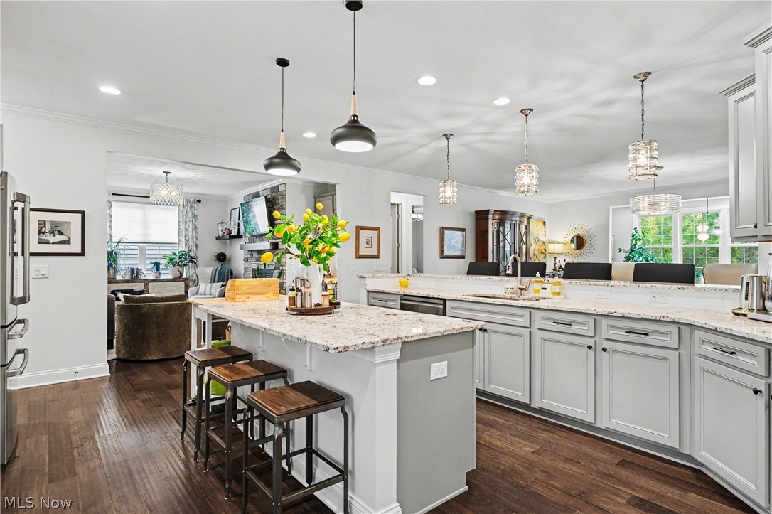 Clubside Manor Condo Ph Xlvi - Residential