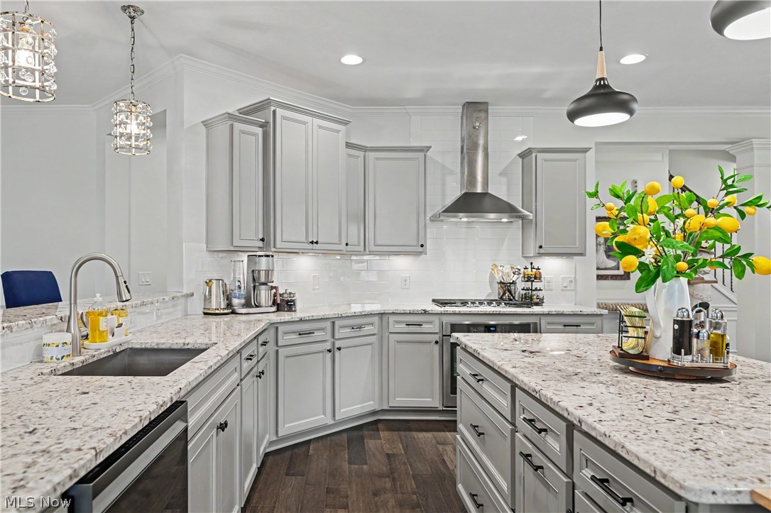 Clubside Manor Condo Ph Xlvi - Residential