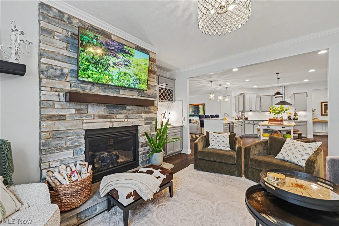 Clubside Manor Condo Ph Xlvi - Residential
