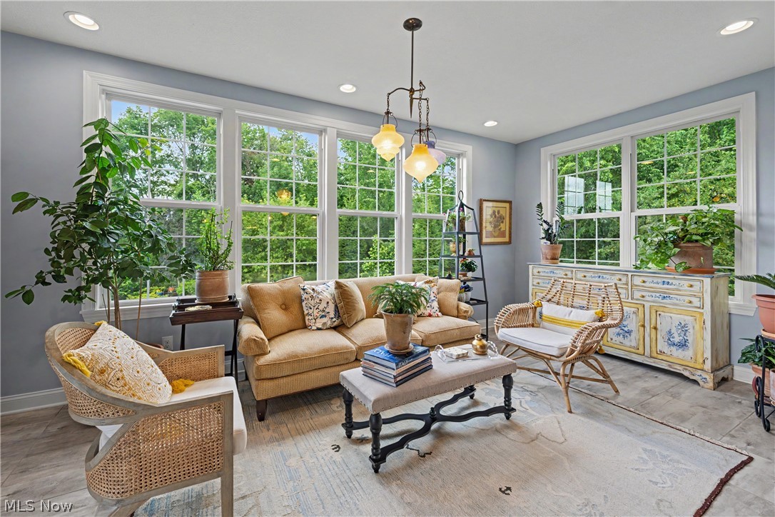 Clubside Manor Condo Ph Xlvi - Residential