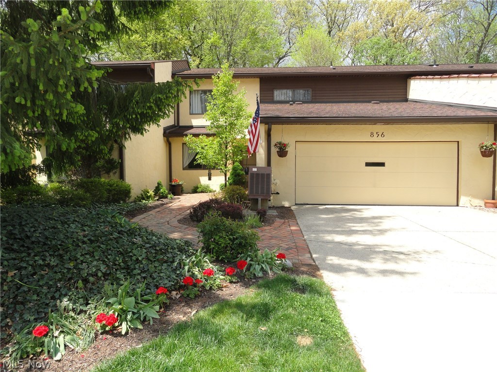 Hampton Woods - Residential