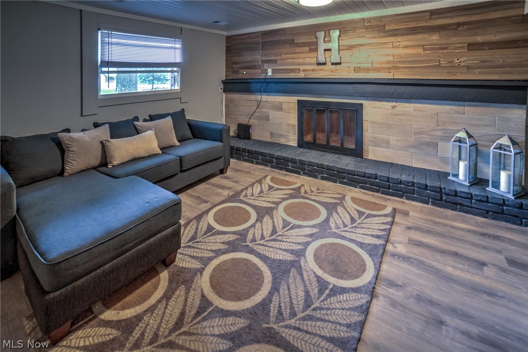 Ledge - Residential