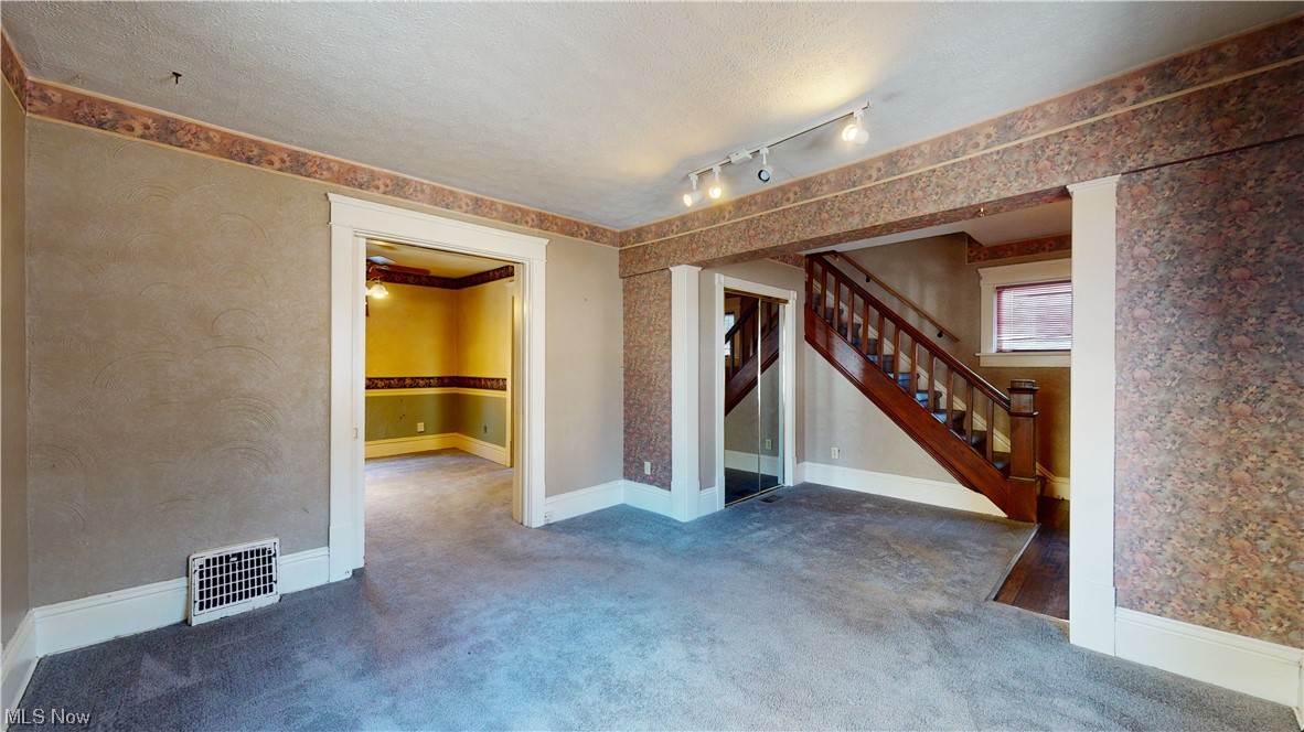 Voris - Residential