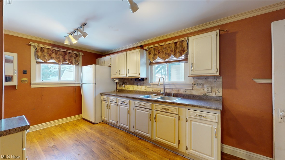 Voris - Residential