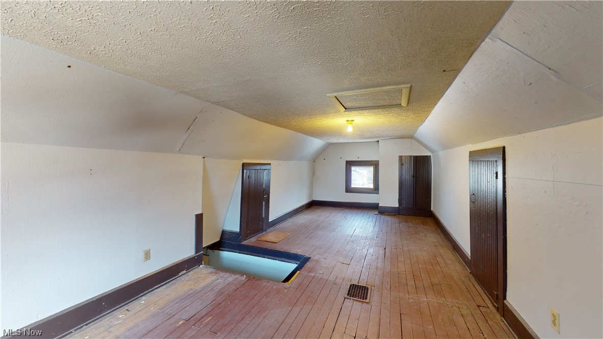 Voris - Residential