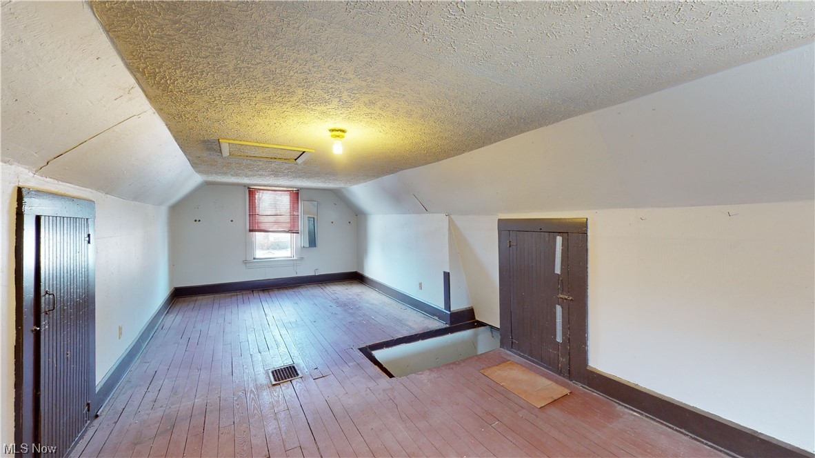 Voris - Residential