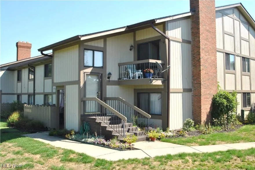 PRICED TO SELL! Welcome to this beautiful end-unit condo located in the desirable Copley Village community! This spacious, low-maintenance condo offers the perfect blend of comfort, convenience, and modern living. This home features an exceptional open floor plan that provides great living space with an abundance of natural light throughout, vaulted ceilings, three bedrooms, two full baths, large walk-in closets, main-floor laundry, gorgeous fireplace, and a relaxing private balcony with peaceful views of the pool, pond and nearby green space. You'll also have both a one-car garage and an assigned parking space. Residents enjoy fantastic community amenities, including the pool, playground, and clubhouse. Truly a must see!