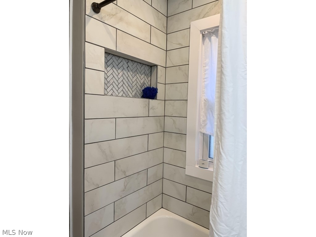 Valley Road Homes - Residential