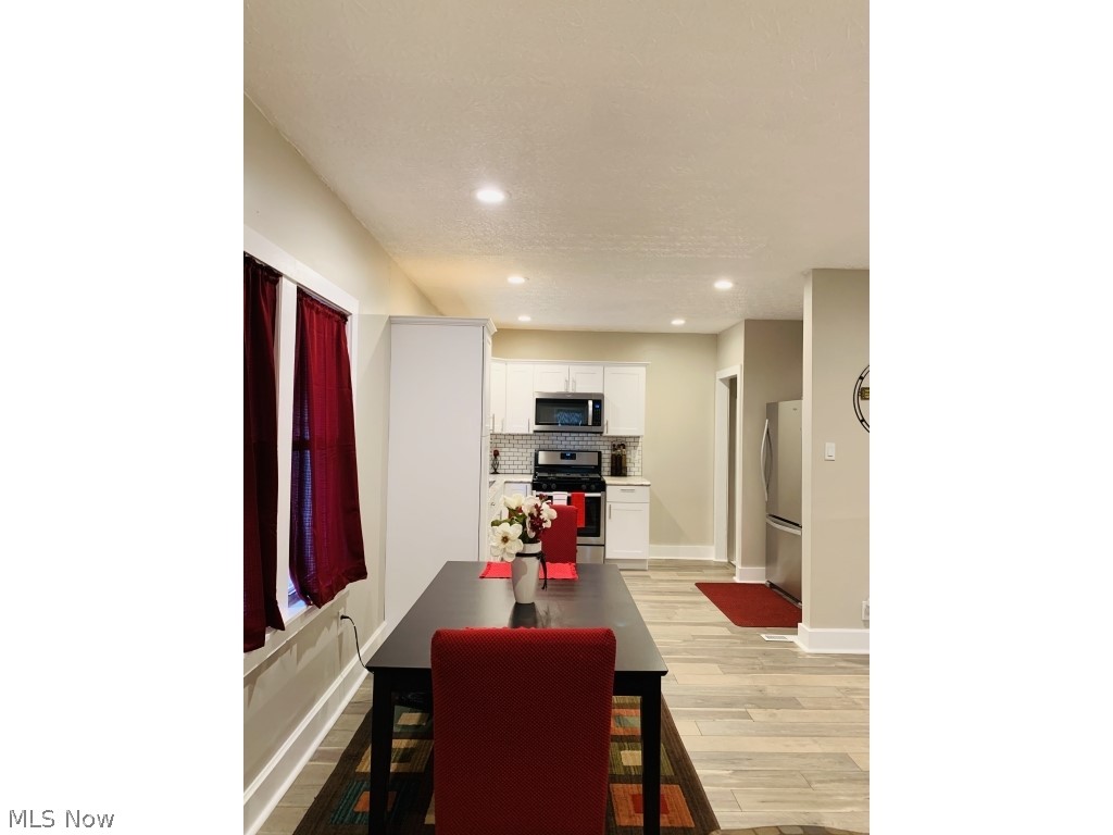 Valley Road Homes - Residential