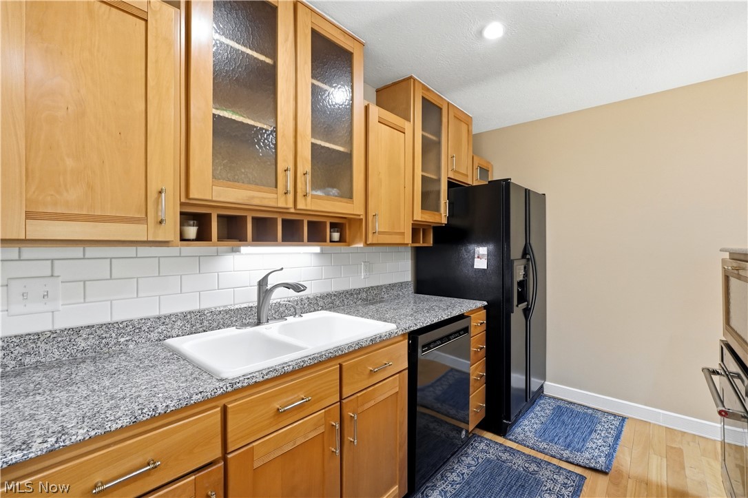 Red Tail - Residential
