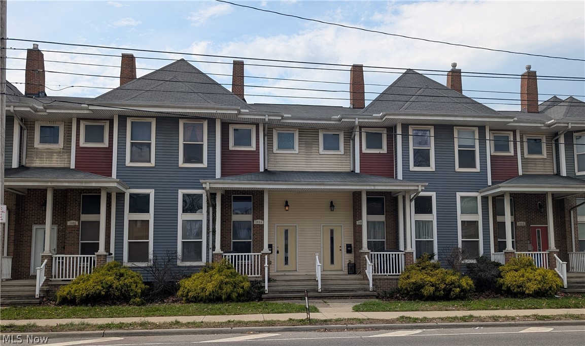 Heritage Lane Twnhms - Residential