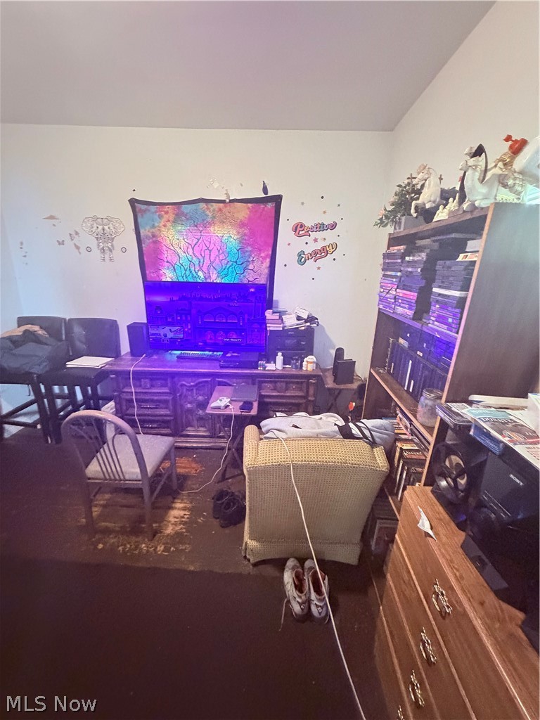 Halloway - Residential
