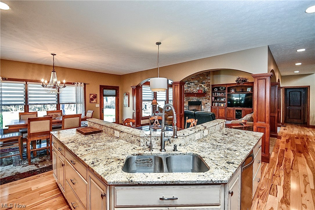 Kings Ridge Ph Four - Residential