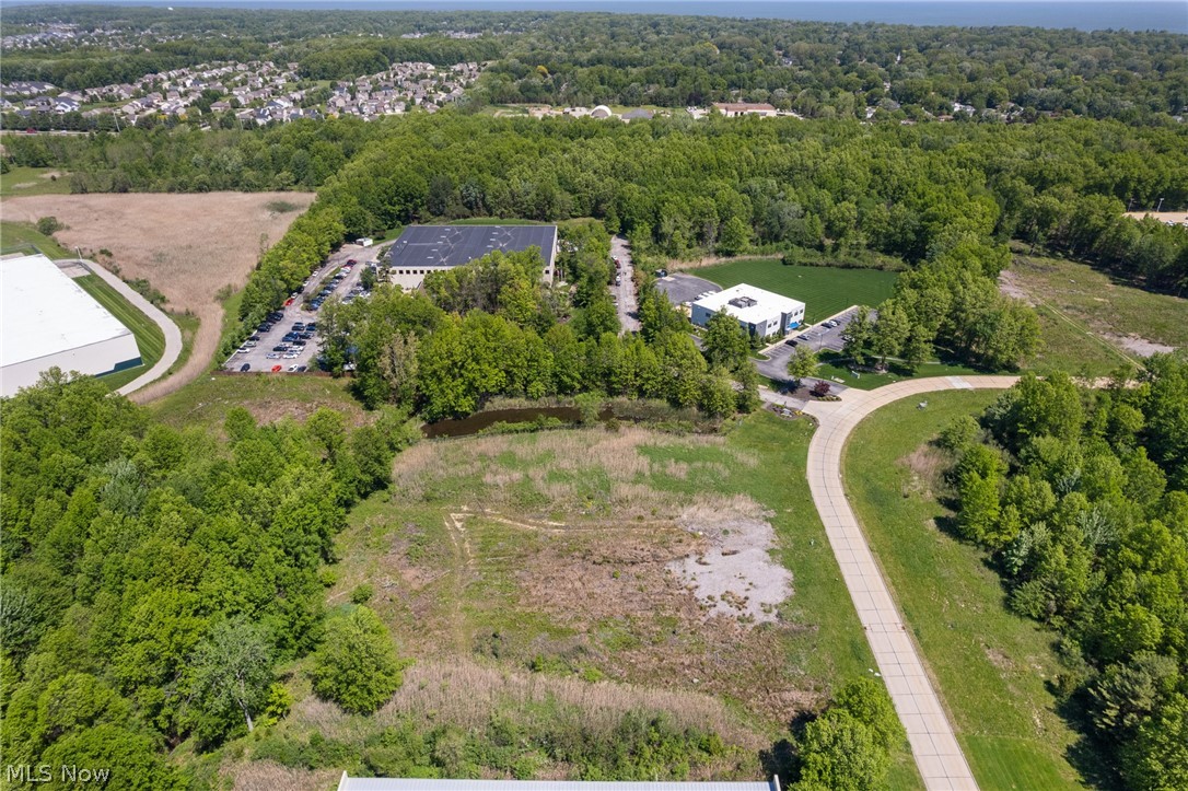 Beacon West Corporate Center - Land