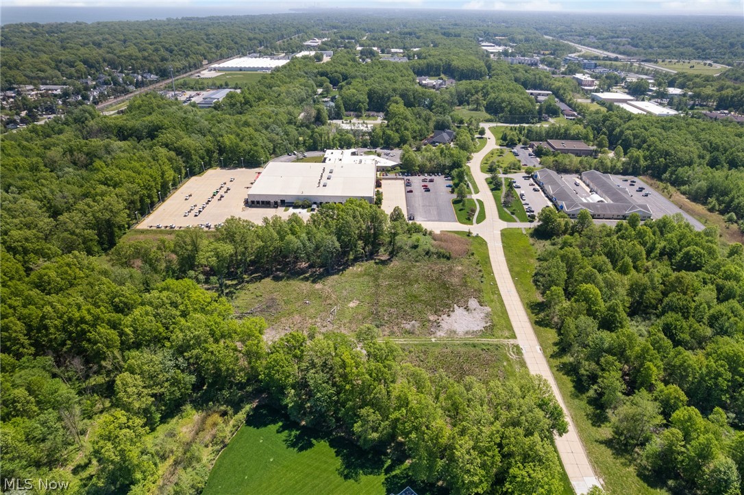 Beacon West Corporate Center - Land