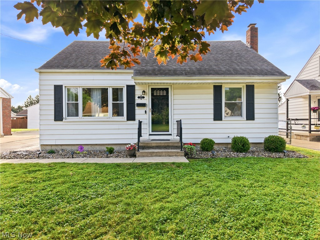 95 Westview Ave, a well-maintained 3-bedroom, 1-bath Cape Cod located in the desirable Hubbard School District! Offering excellent curb appeal, this home features vinyl siding, vinyl replacement windows, dimensional shingle roofing, fresh landscaping, and an oversized detached 2-car garage. Step inside to an eat-in kitchen complete with painted wood cabinetry, high-definition Formica countertops, a slick backsplash, luxury vinyl plank flooring, and space for a dining table. The inviting living room showcases beautiful hardwood flooring and provides access to the front entrance. Two main-floor bedrooms also feature hardwood flooring, while the updated full bathroom offers a tub with glass doors, tile surround, and an updated vanity. The second floor hosts a spacious third bedroom with plush carpeting, generous closet space, and plenty of room to create your own private retreat. The waterproofed basement provides abundant storage, a dedicated laundry area, and an additional shower for added convenience. Additional mechanical updates include a high-efficiency forced-air furnace with central air conditioning and a 100-amp electrical panel. Enjoy the private backyard featuring a stone patio, manageable yard, and beautifully refreshed landscaping—perfect for relaxing or entertaining. Conveniently located within walking distance to Hubbard Schools, parks, shopping, and downtown Hubbard, this move-in-ready home is one you won't want to miss!