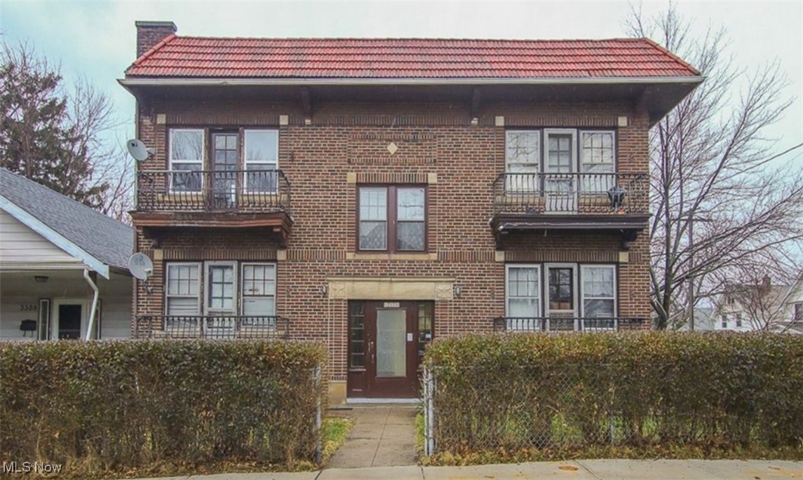 Bosworth Heights - Commercial Sale