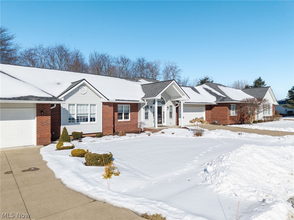 Villas Sterling Oaks Condo - Residential