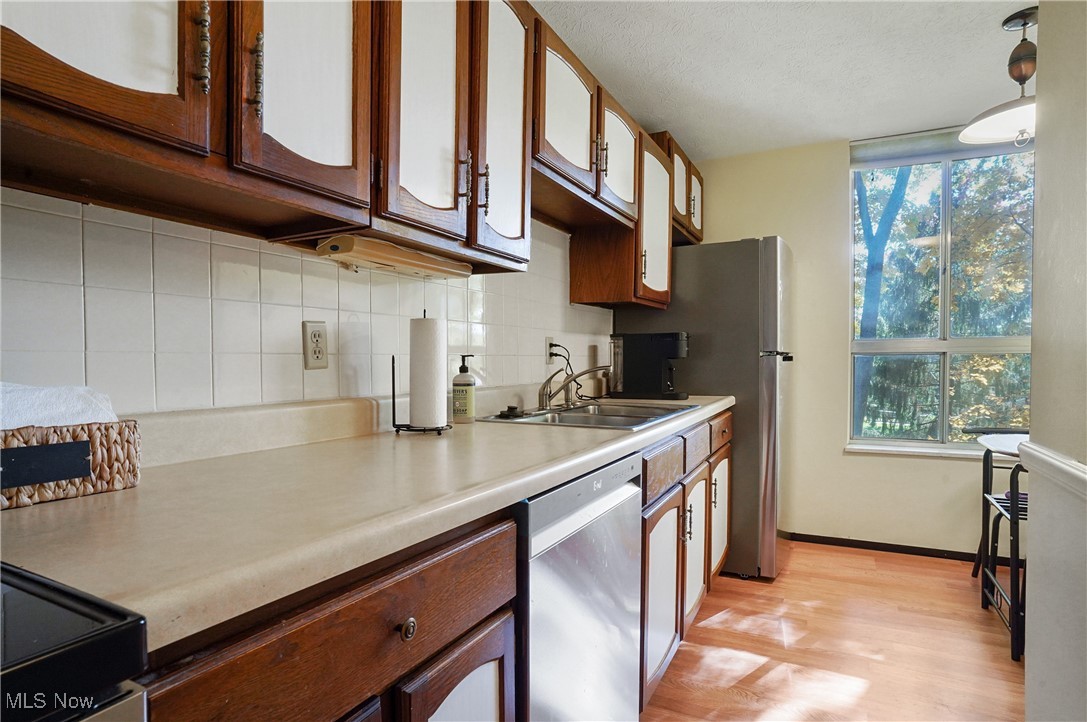 Silver Lake Towers Condo - Residential