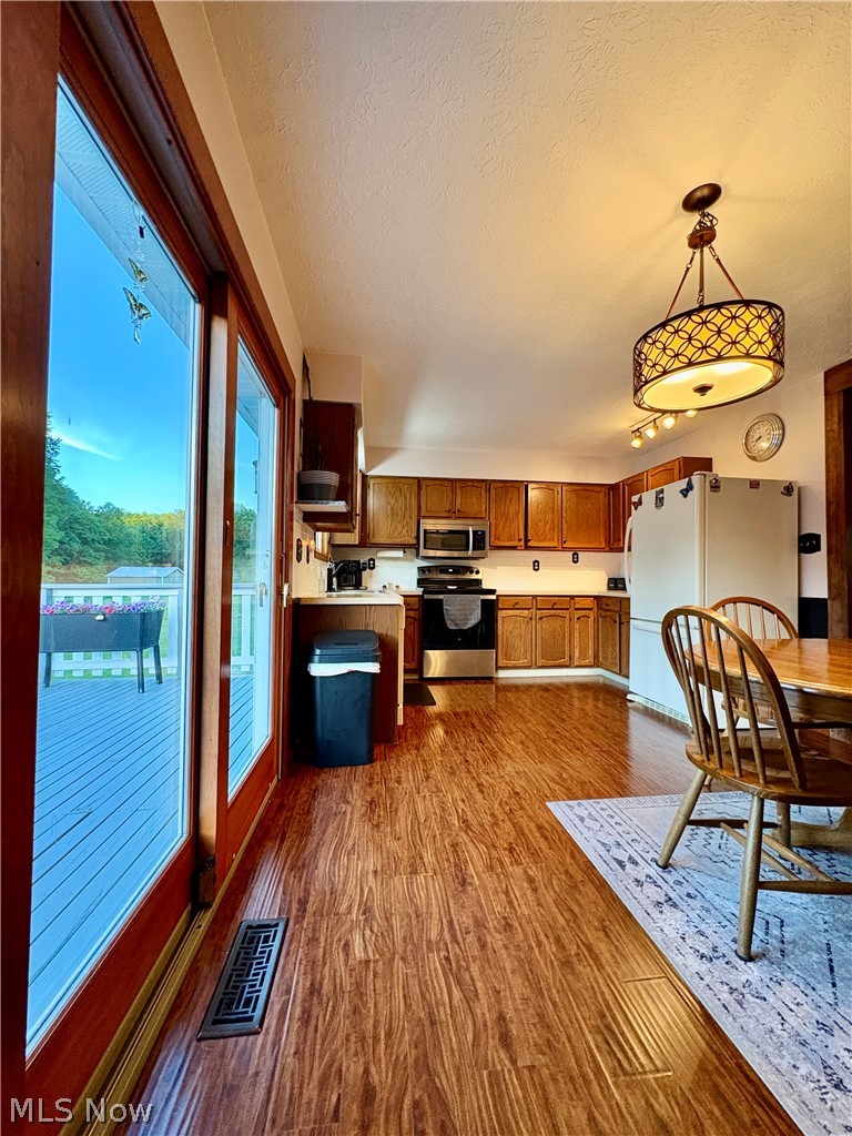 Sunset View - Residential