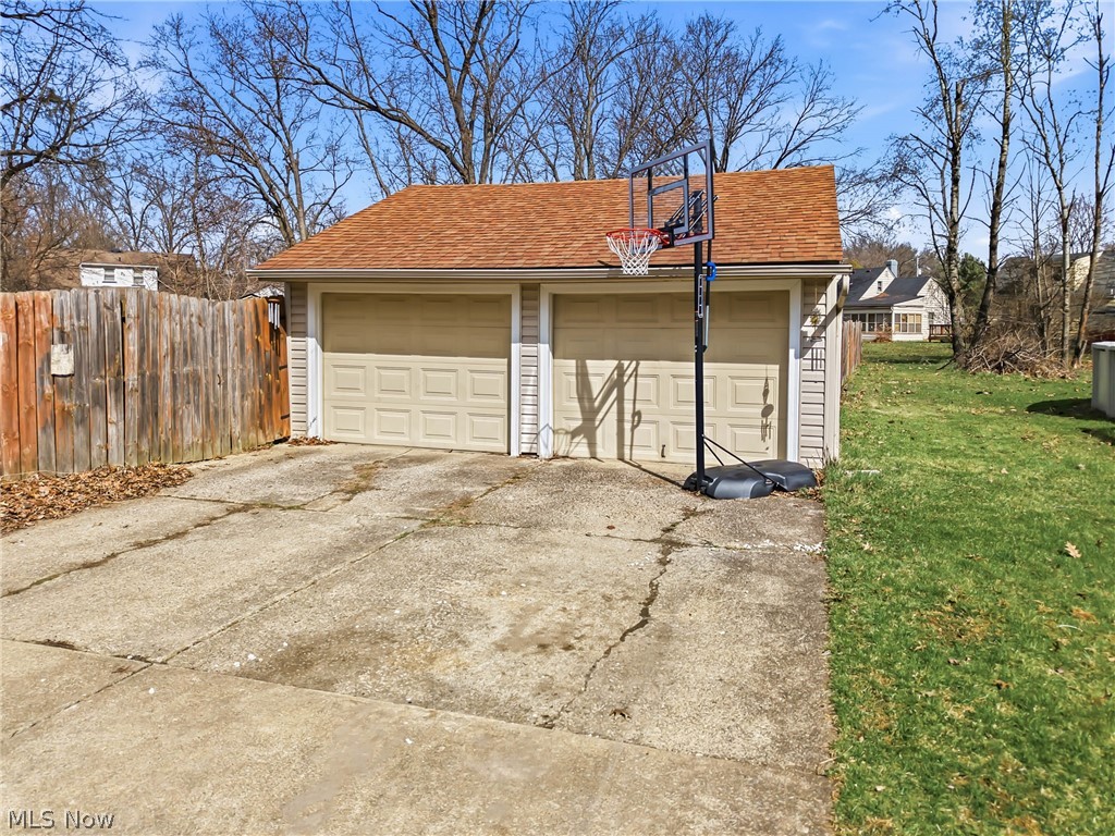Kirk Manor 04 - Residential