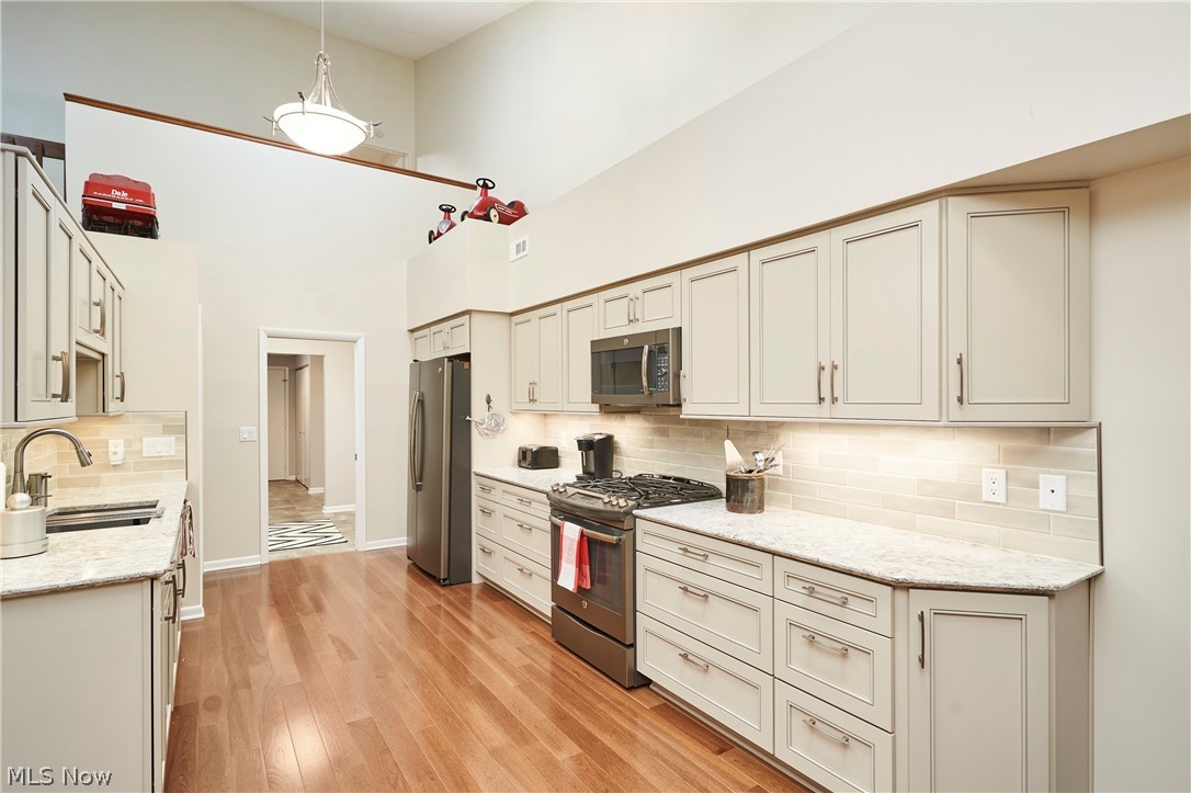 Village Brookwood Condo - Residential