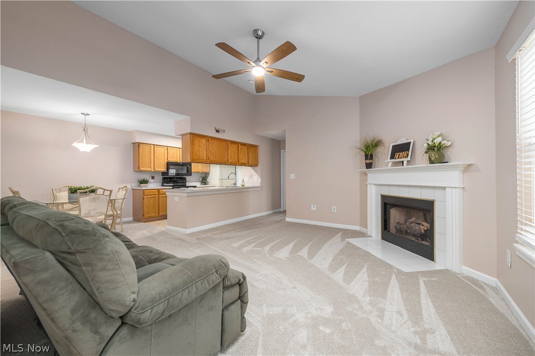 Lenox Square Condo Ph 03 - Residential