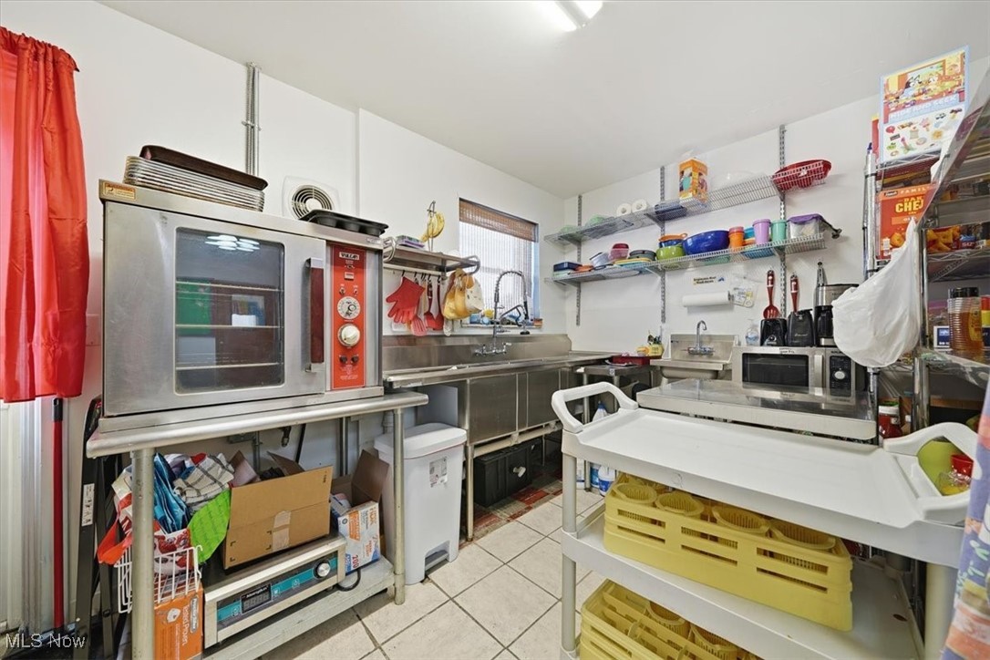 Foster & Nelsons - Commercial Sale