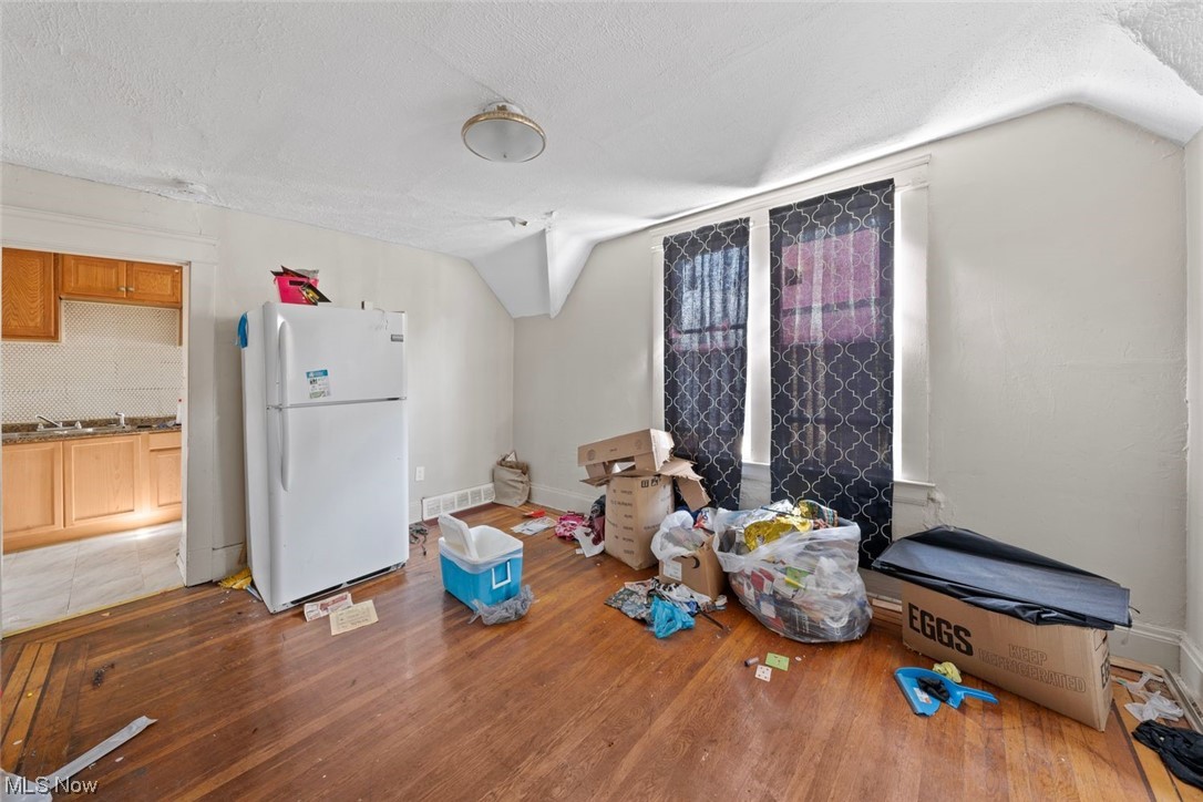 Winslow Talbot & Sharps Allot - Residential Income