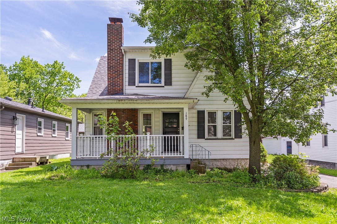 This cozy home is remodeled and move-in ready!  The home features brand new flooring and a renovated kitchen, as well as a two-car garage, and is located near just about everything Boardman has to offer. Don't miss out on your opportunity to own this charming home!