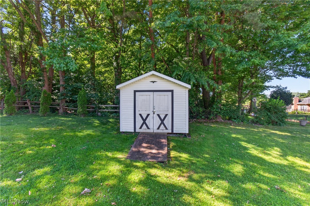 Amherst Knolls - Residential
