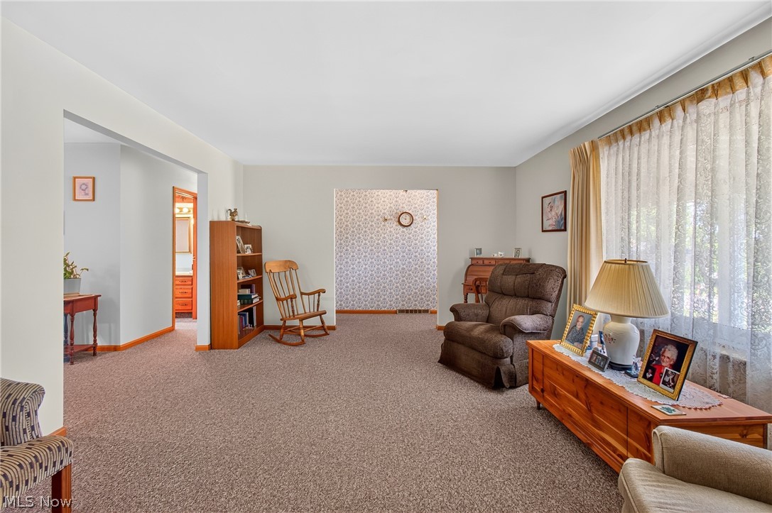 Amherst Knolls - Residential