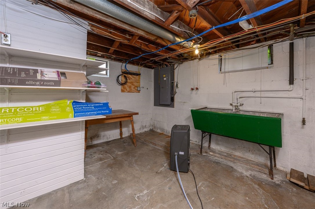 Richard J Colliers Add 01 - Residential