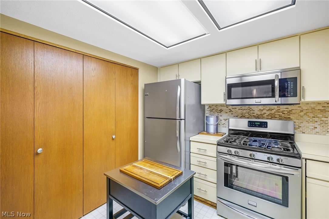 Pine Mill Ridge - Residential