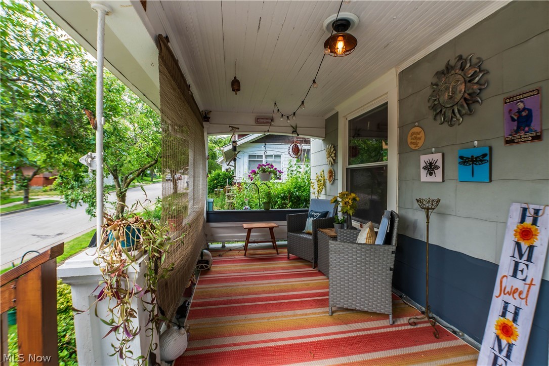 Carl - Residential