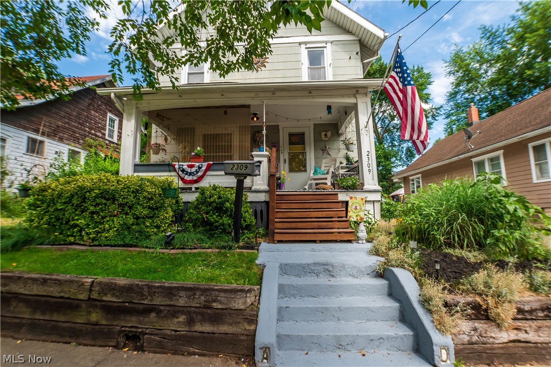 Carl - Residential