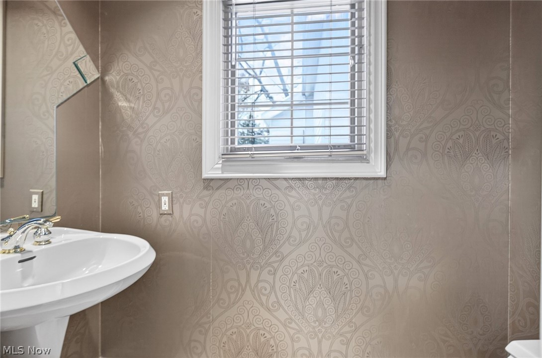 Associated Investment Co Taylo - Residential